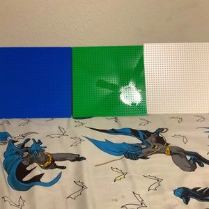 Green,water,and white baseplates